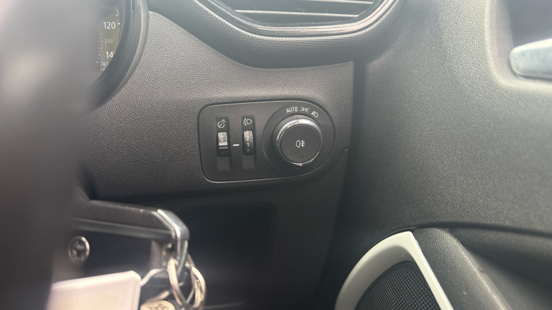 Vauxhall Crossland X 1.2T [110] Griffin 5dr [6 Spd] [Start Stop] Petrol Hatchback